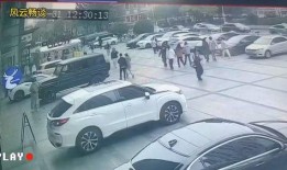 今日头条最新爆料车祸,惊心动魄！最新车祸现场曝光，事故原因令人震惊